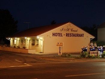Hotel Logis Hotel Restaurant Cruzel