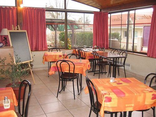 Hotel Logis Hotel Restaurant Cruzel