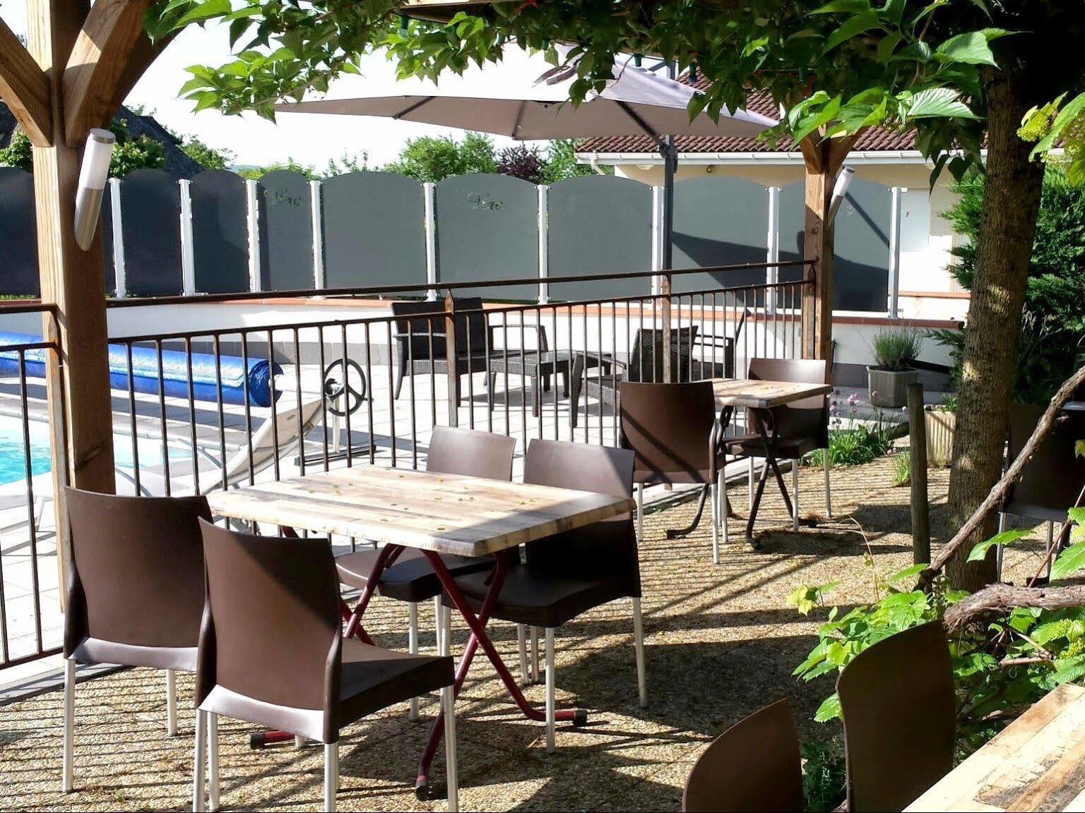 Hotel Logis Hotel Restaurant Cruzel